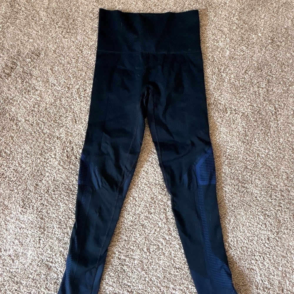 Women's Black and Blue Leggings